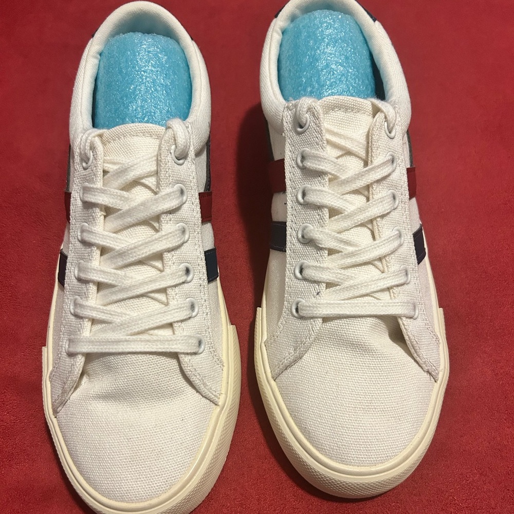 Gola Varsity Sneakers - Canvas Shoes- White w/ Blue and Red stripe. Size 8 US
